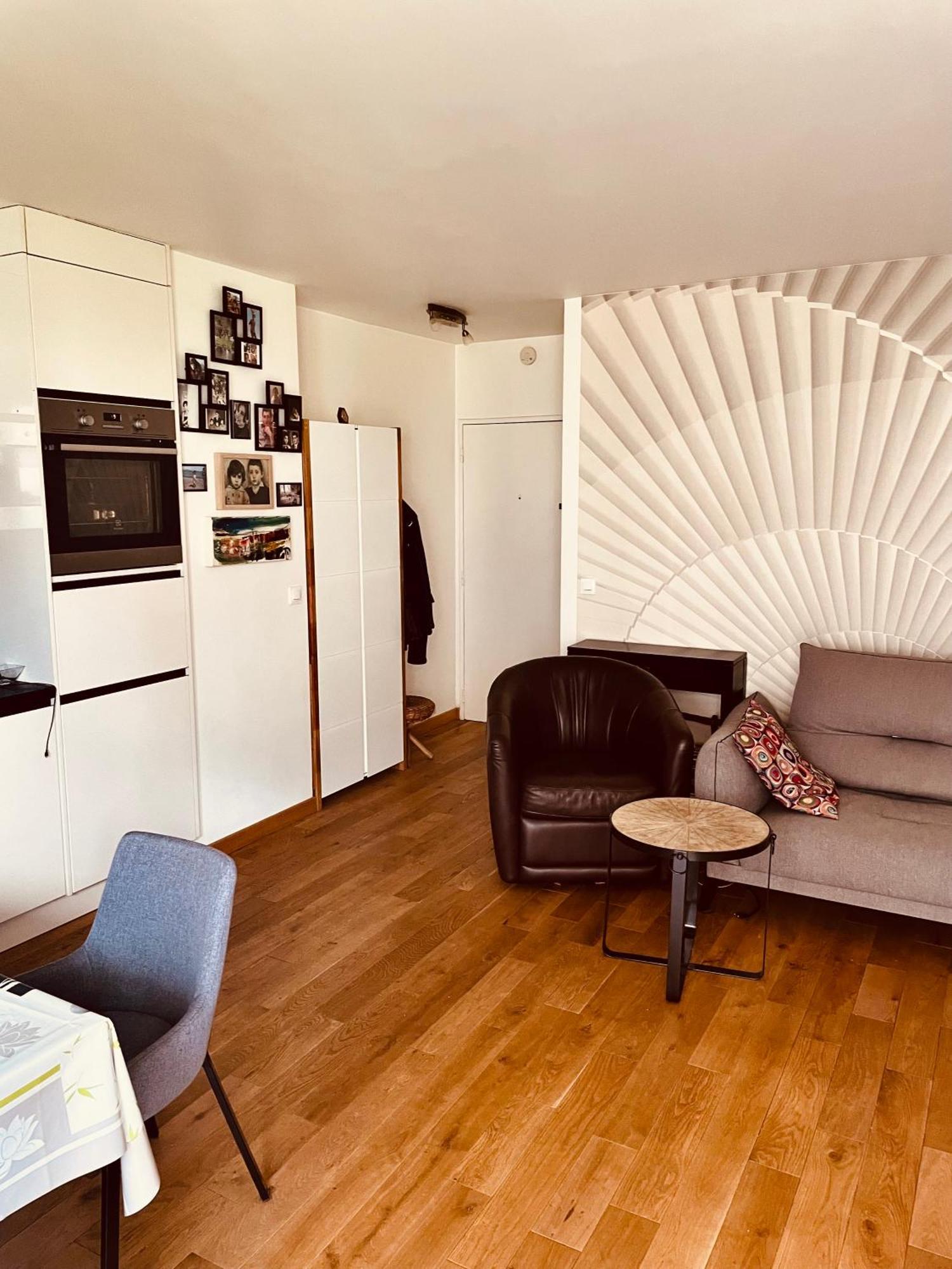 Ferienwohnung Jolie 2 Pieces Avec Balcon Paris 15 Eme Exterior foto